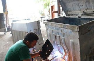 Kozan Belediyesi’nden çöp konteynırlarına bakım