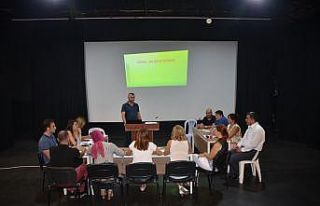 Kuşadası Belediyesi, kurum içi eğitim çalışmalarını...