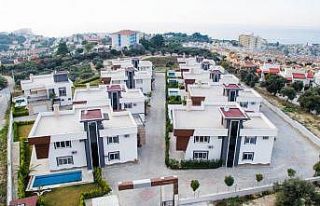 Kuşadası, yeni tarz binaları ile İranlıların...