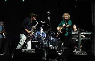 Kuşadası’nda ’Yeni Türkü’ rüzgarı esti