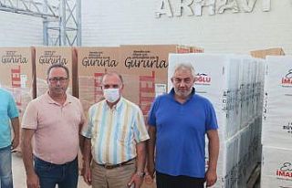 Kuşadası’ndan çıkan yardım kamyonu Arhavi’ye...