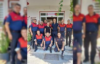 Mahalle sakinlerinden, ateş savaşçılarına teşekkür