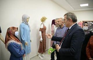 Mamak’ta el emeği eserler görücüye çıkıyor