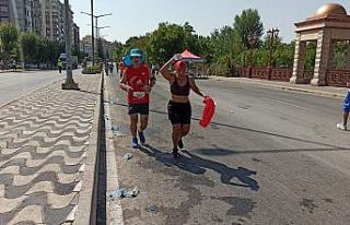 Maratoncunlar çevre temizliğine dikkat etmedi