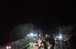 Marmaris’te itfaiye aracı devrildi