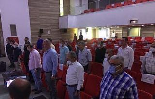 Meclis toplantısında orman şehitleri için saygı...