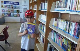 Merkezefendi’nin ‘Kitap Kurdu’ Furkan Erpolat