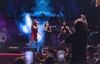 Mersin’de 30 Ağustos konserlerinin ilk günü coşkuyla...