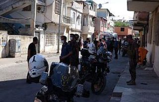 Mersin’de komşular arasında silahlı ve bıçaklı...