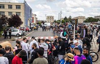 Messi, PSG için yola çıktı