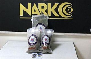 Metruk binada uyuşturucularla yakalandı