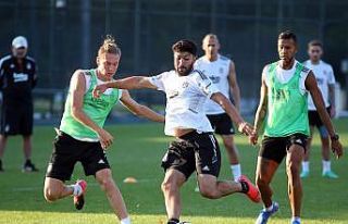 Michy Batshuayi, Beşiktaş’la ilk antrenmanına...