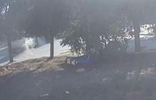 Midibüsün traktörü devirdiği kaza kamerada