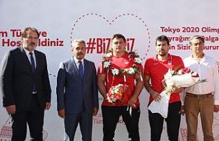 Milli güreşçi Rıza Kayaalp’e coşkulu karşılama