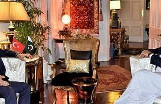 Milli Savunma Bakanı Akar, Pakistan Kara Kuvvetleri...