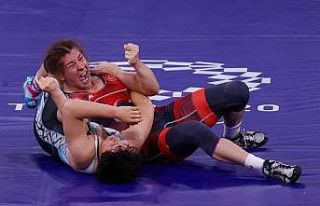 Milli sporcu Yasemin Adar, Tokyo’da tarih yazdı