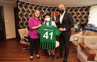 Minik Barış’tan Hürriyet’e teşekkür