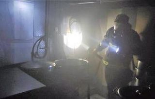 Mutfak tüpü hortumu alev aldı, korku dolu anlar...