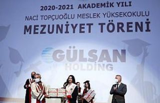 Naci Topçuoğlu MYO’daki genç yetenekler mezun...