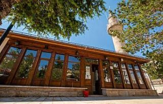 Nadide eserler arasında yer alıyor, süslemeleriyle...