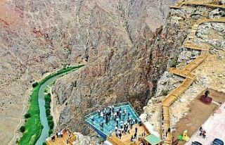 Nefes kesen teras hizmete açıldı