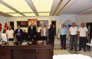 Nijerya Dernek Başkanı Adeyemi’den Bozüyük temasları