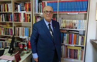 Noterlikten emekli oldu, Atatürk Kütüphanesi kurdu