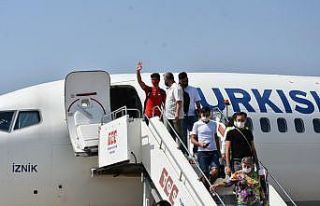 Olimpiyatlarda sırıkla atlamada final yarışan...