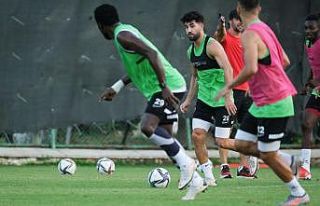 Ömer Erdoğan: "Golcü transferi gündemimizde"