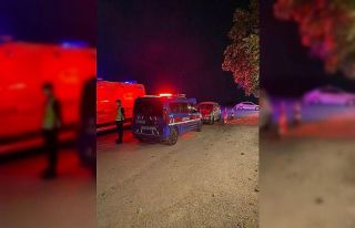 Önce kavgaya karıştılar sonra trafik kazası geçirdiler
