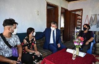 Osmaniye Valisi Yılmaz, her hafta bir eve konuk oluyor