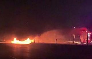 Otomobil alev topuna döndü