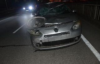Otomobilin çarptığı bisikletli genç ağır yaralandı