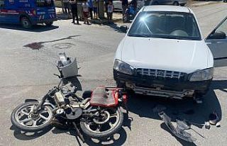 Otomobille çarpışan motosiklet sürücüsü yakalandı