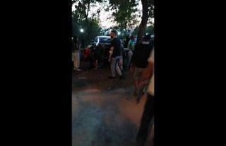 Otoparka dalan minibüs 5 arabaya çarptı: 8 yaralı
