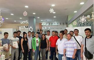 Özbek heyetten Bursa Mobilyası’na tam puan