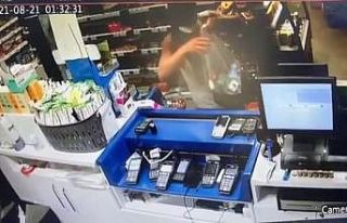(Özel) Benzin istasyonundaki hırsızlık kameraya...