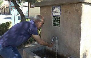 (ÖZEL) Bu mahallede 1 yıldır tarihi çeşmelerin...