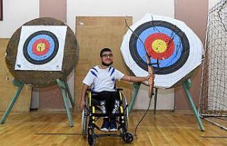 Özel çocuk Eren Demir’in hedefi, Mete Gazoz gibi...