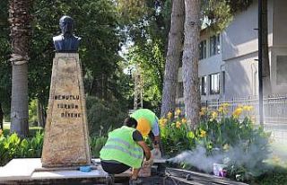 Pamukkale Belediyesi Atatürk Büstü’nü yeniledi