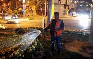 Parklar, refüjler, bulvarlar  güzelleşiyor