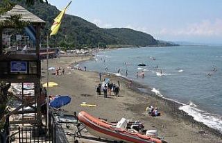 Plajda rahatsızlanan genç kızda korona virüs şüphesi