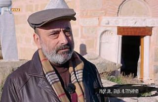 Prof. Dr. Altınsapan Seyitgazi’de köye ismini...