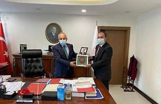 Rektör Beydemir, Bakan Yardımcısı Erdem’le bir...