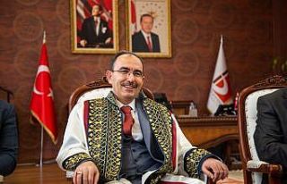 Rektör Beydemir, Bilecik Şeyh Edebali Üniversitesini...