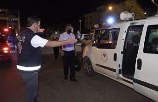 Riskli gruptaki otobüs şoförü direksiyon başında...