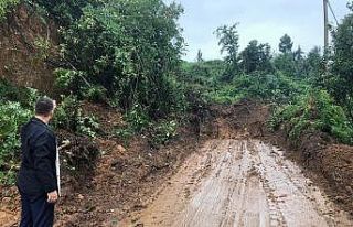 Rize’de 48 köy yolu heyelan nedeniyle ulaşıma...