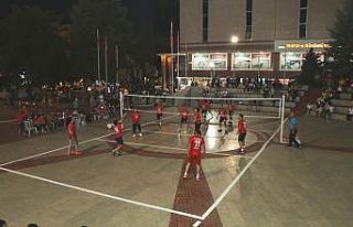 Safranbolu Voleybol Turnuvası’nda yarı final heyecanı