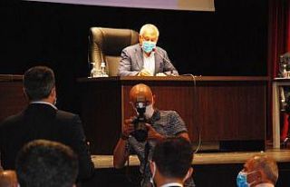 Sağlık çalışanların toplu taşıma araçlarında...