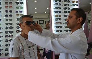 Sahte güneş gözlükleri hastalıklara neden olabilir